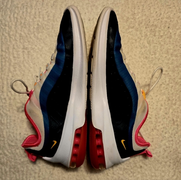 Women's Nikes - Picture 3 of 4